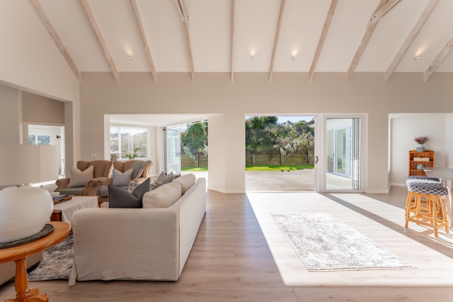 4 Bedroom Property for Sale in St Francis Links Eastern Cape